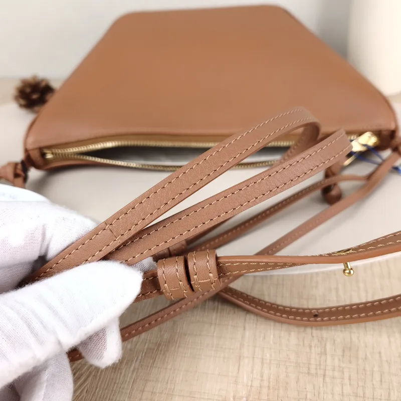 LOEWE Shoulder Bag Calfskinmini28 × 9.5 × 17 cm — detail view 8 of 12