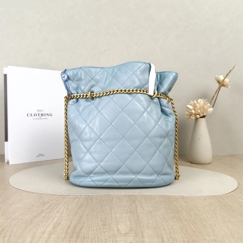 Chanel Crossbody Bag Bucket Bag Blue Calfskin One Size22 × 4 × 25 cm — cover view 2 of 5