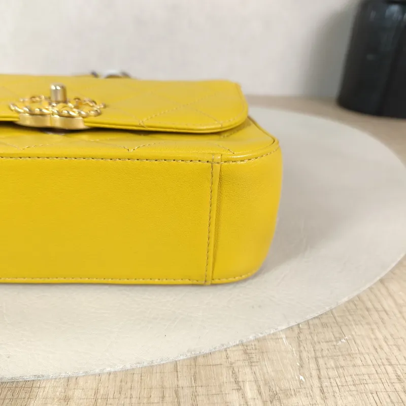 Chanel Crossbody Bag Top Handle Crossbody Bag Yellow Calfskin 20 × 6 × 14 cm 28 — detail view 4 of 12