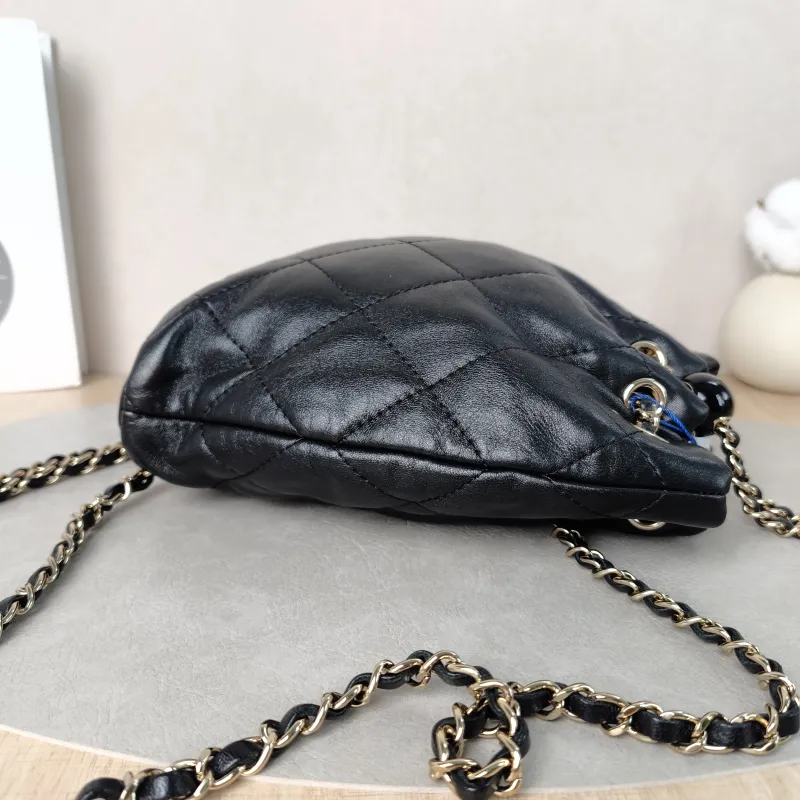 Chanel Backpack Backpack Black Lambskin One Size17 × 7.5 × 22 cm — detail view 6 of 12