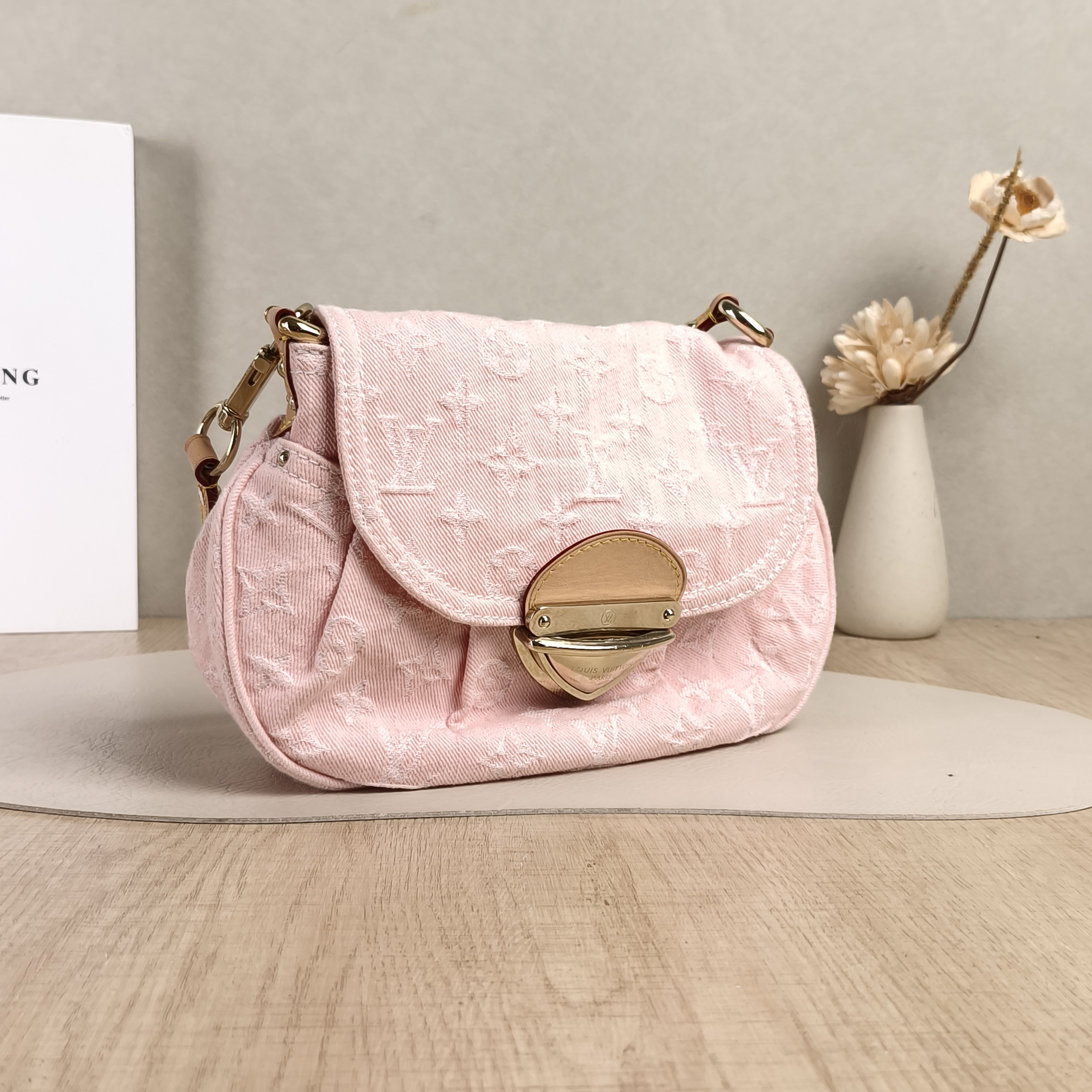 Louis Vuitton Shoulder Bag · Sunset Pink 27 × 3 × 18 cm — cover view 3 of 6