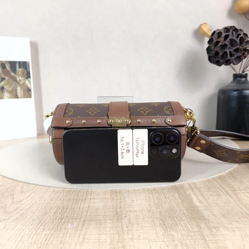 Louis Vuitton Crossbody Bag Papillon Trunk Monogram PVC Small19 × 9 × 9 cm — cover view 5 of 6