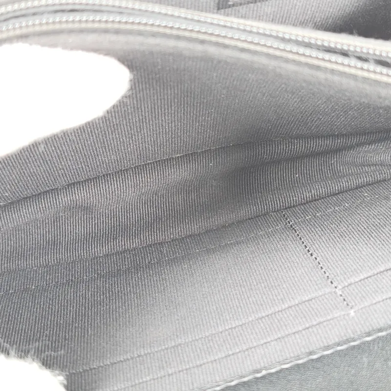 Chanel Crossbody Bag trendy cc woc Black Lambskinmini19.2 × 3.5 × 12.3 cm — detail view 6 of 14