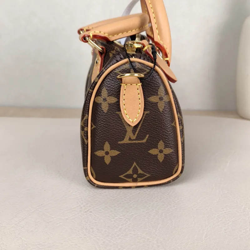 Louis Vuitton Crossbody Bag Speedy Nano Shoulder Strap PVC nano 16 × 7.5 × 10 cm — detail view 5 of 10