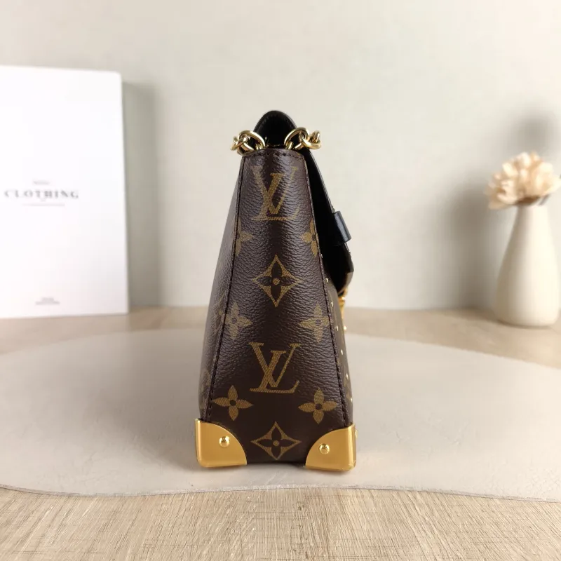 Louis Vuitton Shoulder Bag Trunkie Box Chain Bag Monogram PVC Large 27 × 8 × 16 cm — detail view 11 of 11
