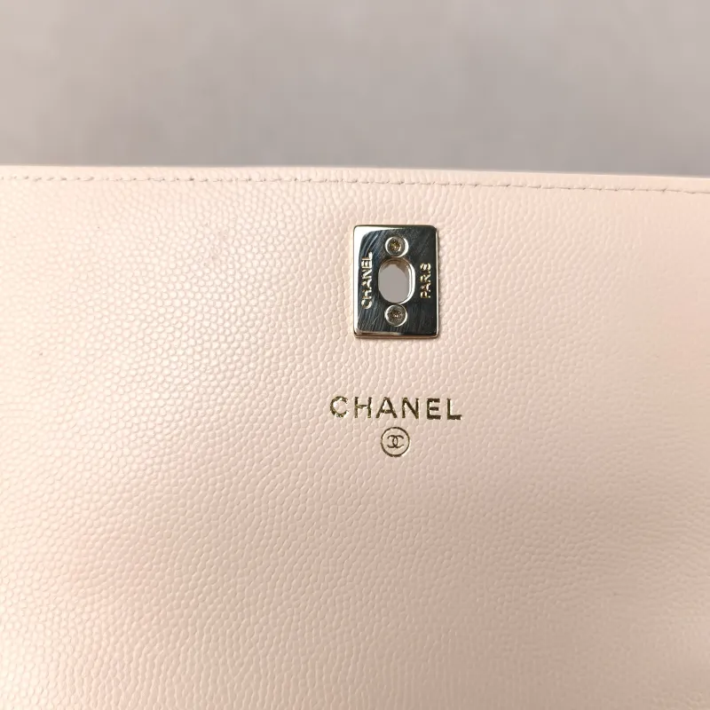 Chanel Crossbody Bag woc Pink Grained Calfskin One Size 19.2 × 3.5 × 12.3 cm — detail view 3 of 12