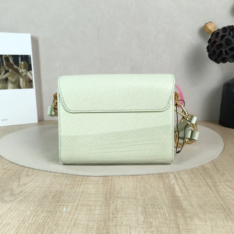 Louis Vuitton Crossbody Bag Twist Green Calfskin Small 19 × 9 × 15 cm — cover view 3 of 6