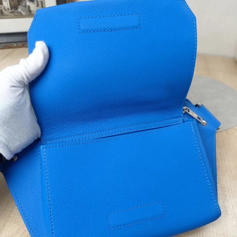 Louis Vuitton Belt Bag Takeoff Sling Belt Bag Blue Calfskin One Size30 × 3 × 16 cm — detail view 10 of 14