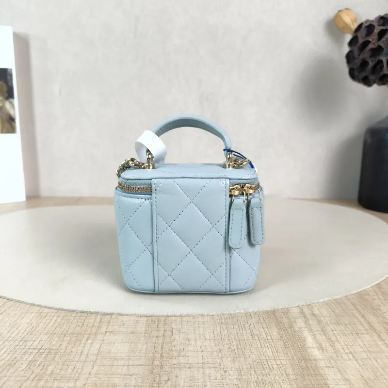 Chanel Crossbody Bag Edition Blue Lambskin One Size10 × 7 × 9 cm — cover view 2 of 5