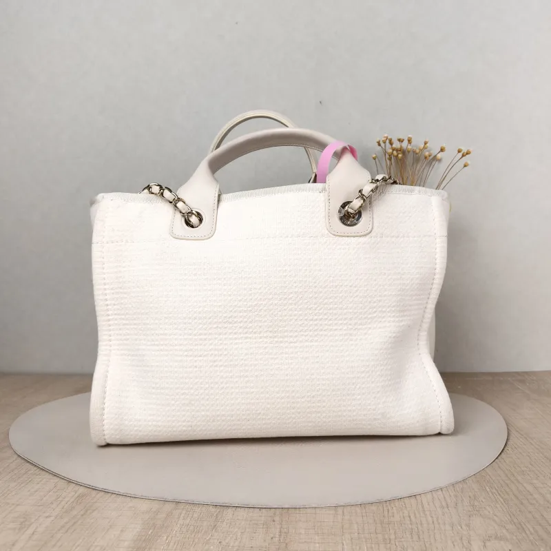Chanel Shoulder Bag White Canvas One Size 32 × 16 × 23 cm — cover view 4 of 5