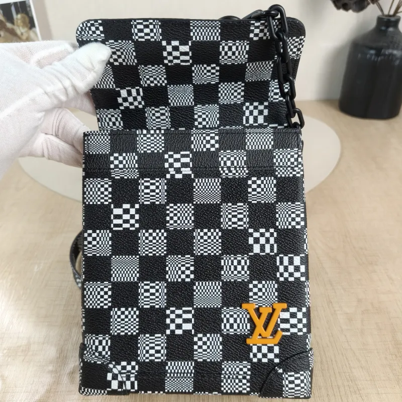Louis Vuitton Shoulder Bag Nano Steamer Shoulder Bag Colorblock PVC nano 15 × 7 × 18 cm — detail view 11 of 11