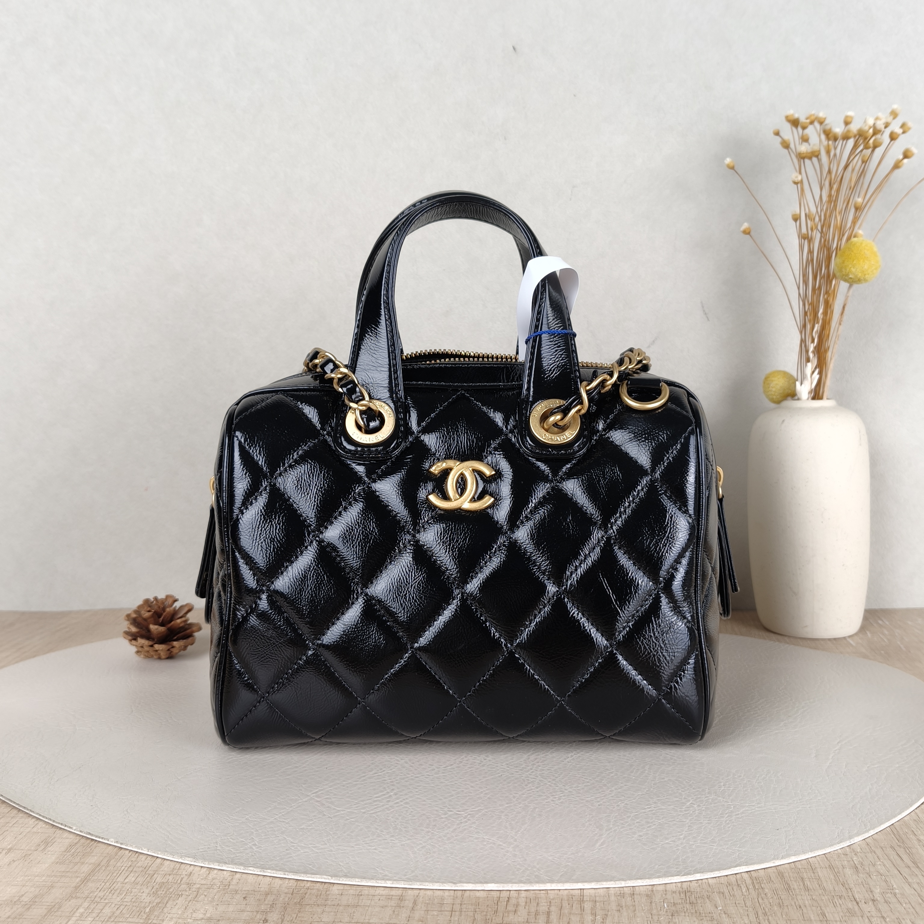 Chanel Crossbody Bag Bowling Bag Black Calfskin Small21 × 13 × 17 cm