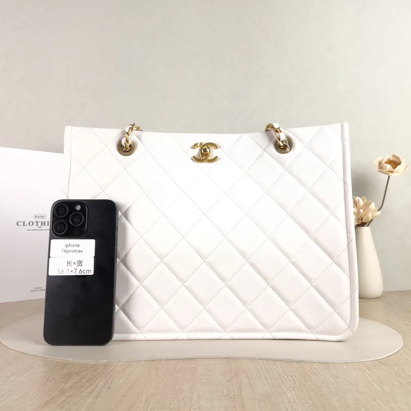 Chanel Shoulder Bag tote White Grained Calfskin 34 × 10 × 25.5 cm 31 — cover view 6 of 6