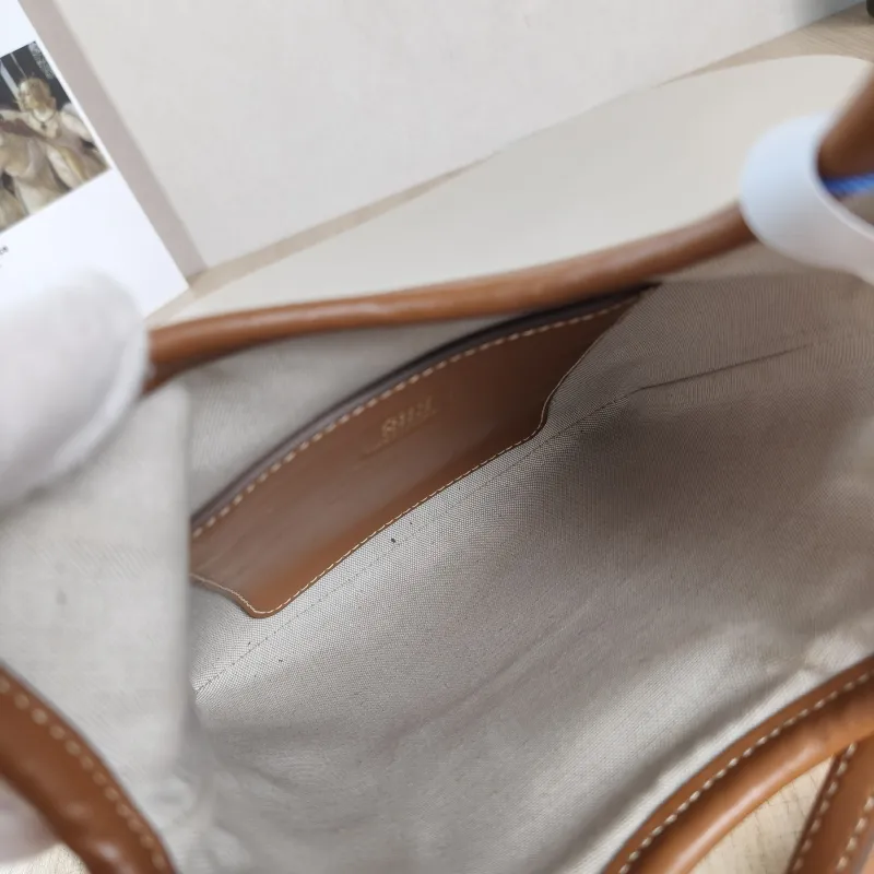 Miumiu Shoulder Bag IVY Tote Shopping Tote CC alfskin Mini 20*24 — detail view 7 of 11