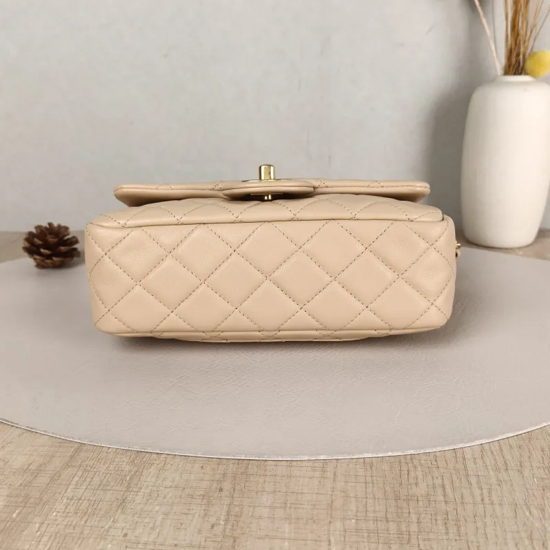 Chanel Crossbody Bag mini Taupe Lambskin One Size 20 × 6 × 12 cm — cover view 3 of 5
