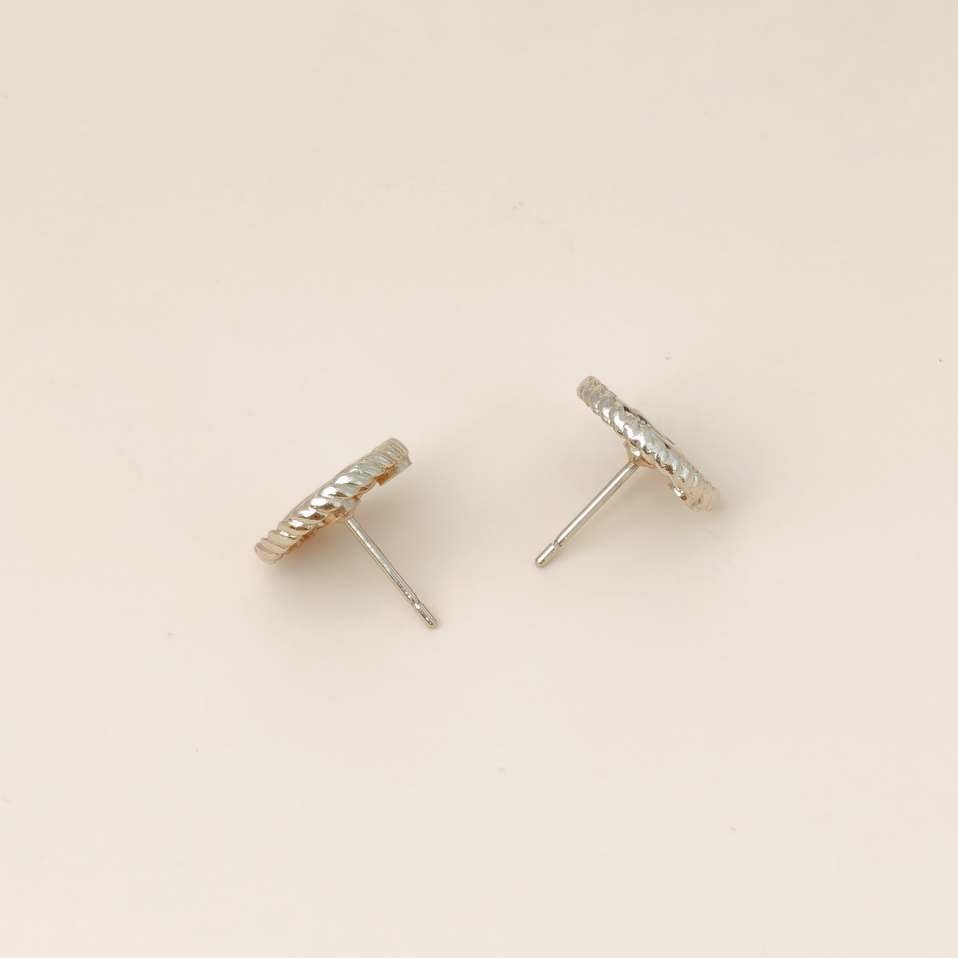 Chanel Earrings c Earrings Gold One Size — cover view 3 of 7