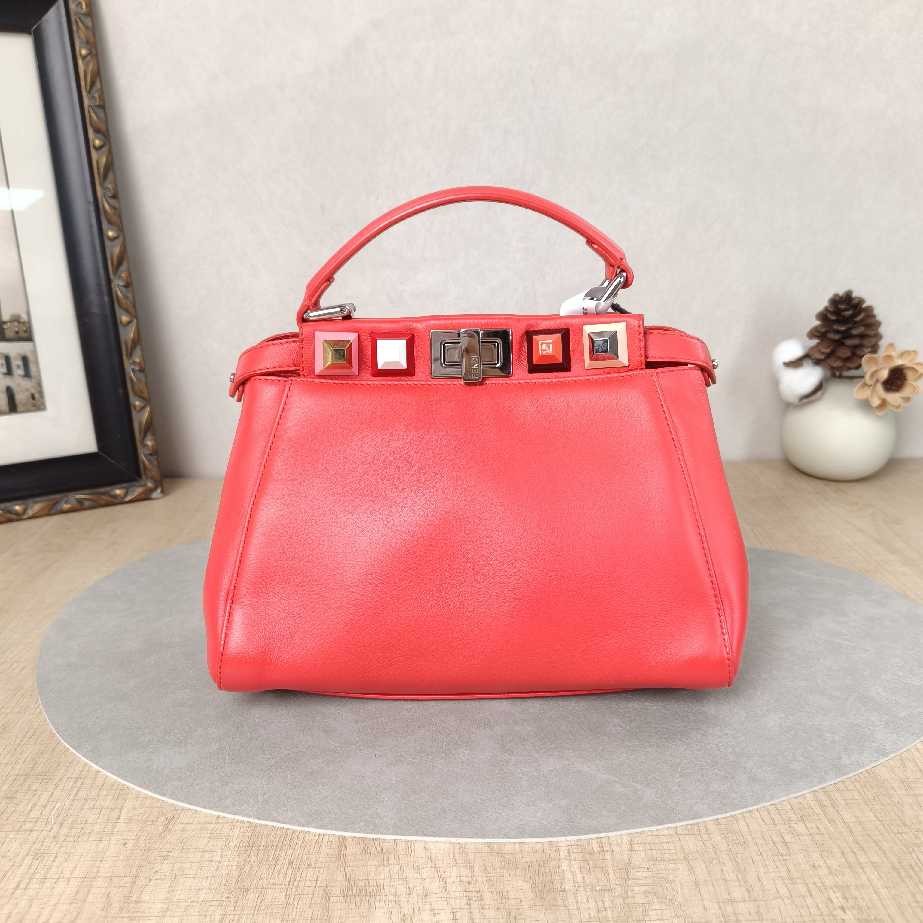 FENDI Crossbody Bagpekaboo lconic Crossbody Bag Red Calfskin23 × 11 × 18 cm — cover view 4 of 5