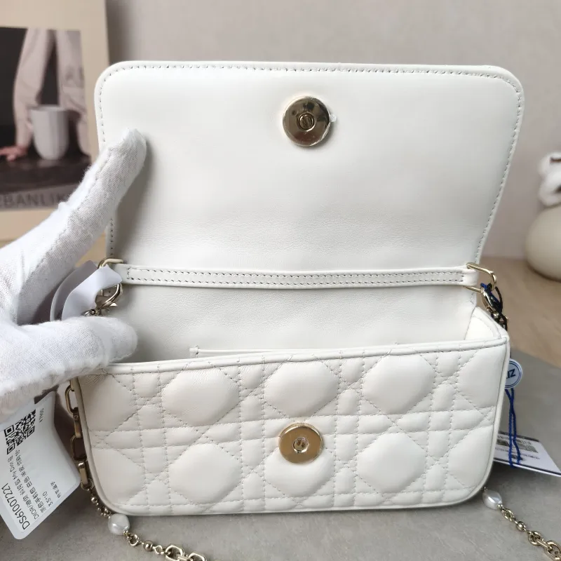 DIOR Crossbody Bag My Chain Bag White Lambskin One Size 18 × 3.5 × 10 cm — detail view 7 of 12