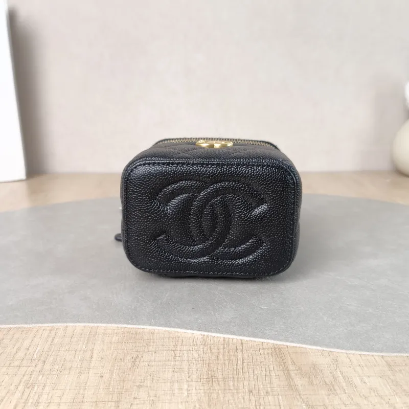 Chanel Crossbody Bag Edition Black Grained Calfskin nano 10 × 7 × 9 cm — cover view 4 of 5