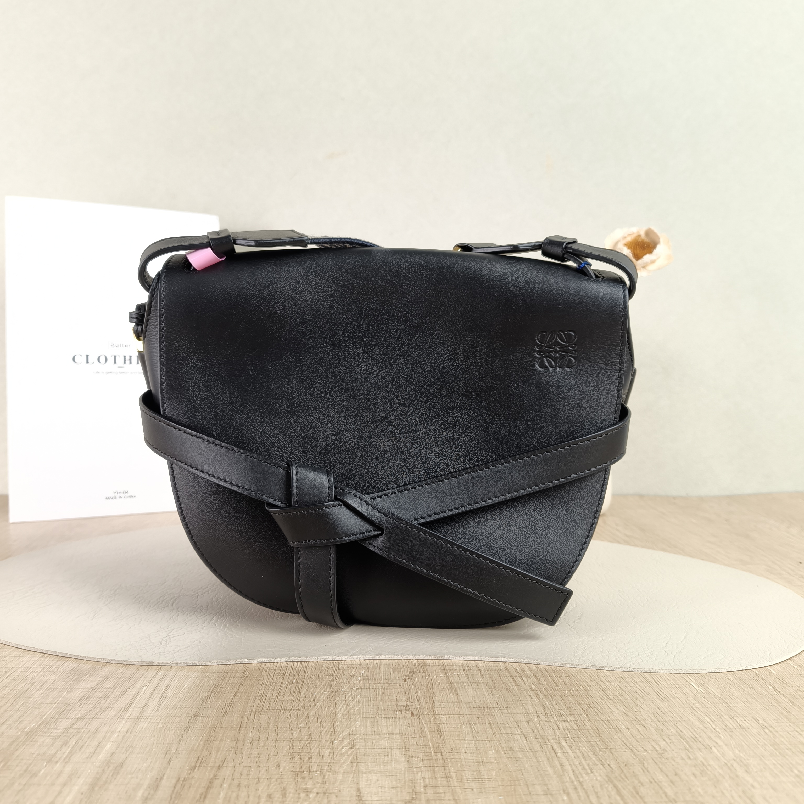 LOEWE Crossbody Bag Gate Black Calfskin Medium25 × 11.5 × 19 cm