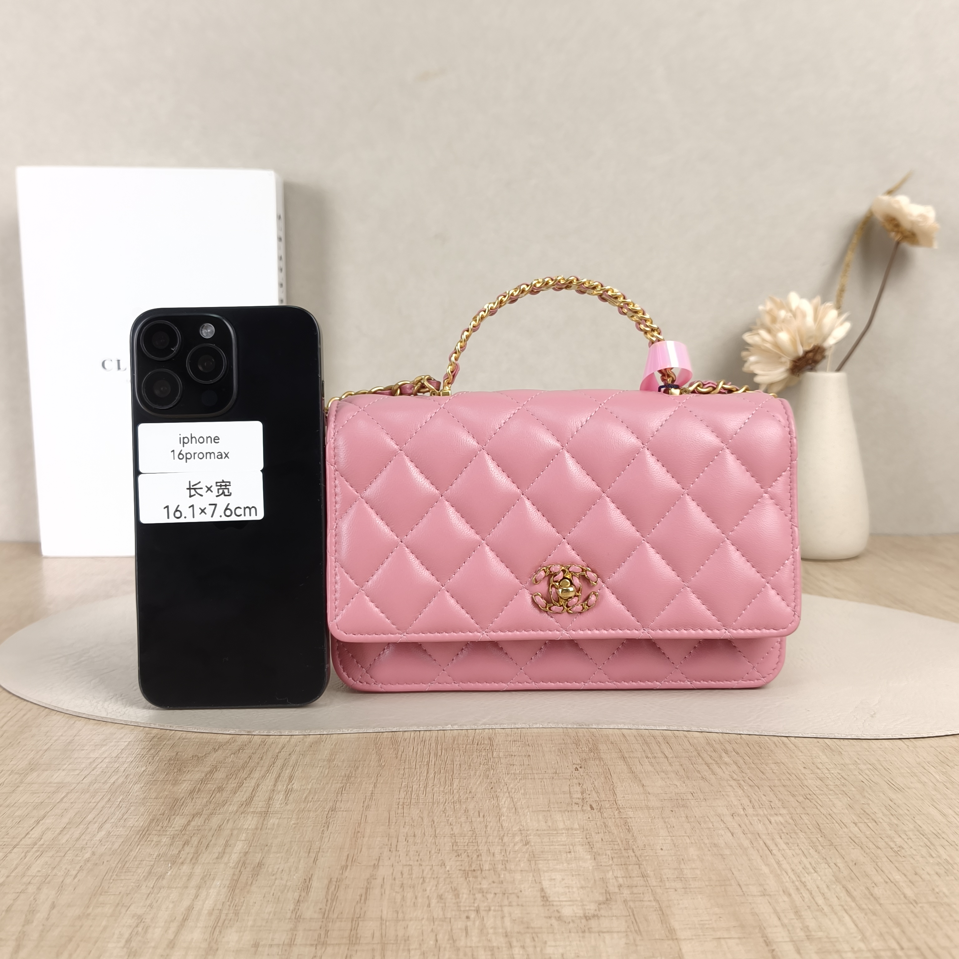 Chanel Crossbody Bag Classic Flap WOC CF WOC Pink Lambskinmini19.2 × 3.5 × 12.3 cm — cover view 3 of 5