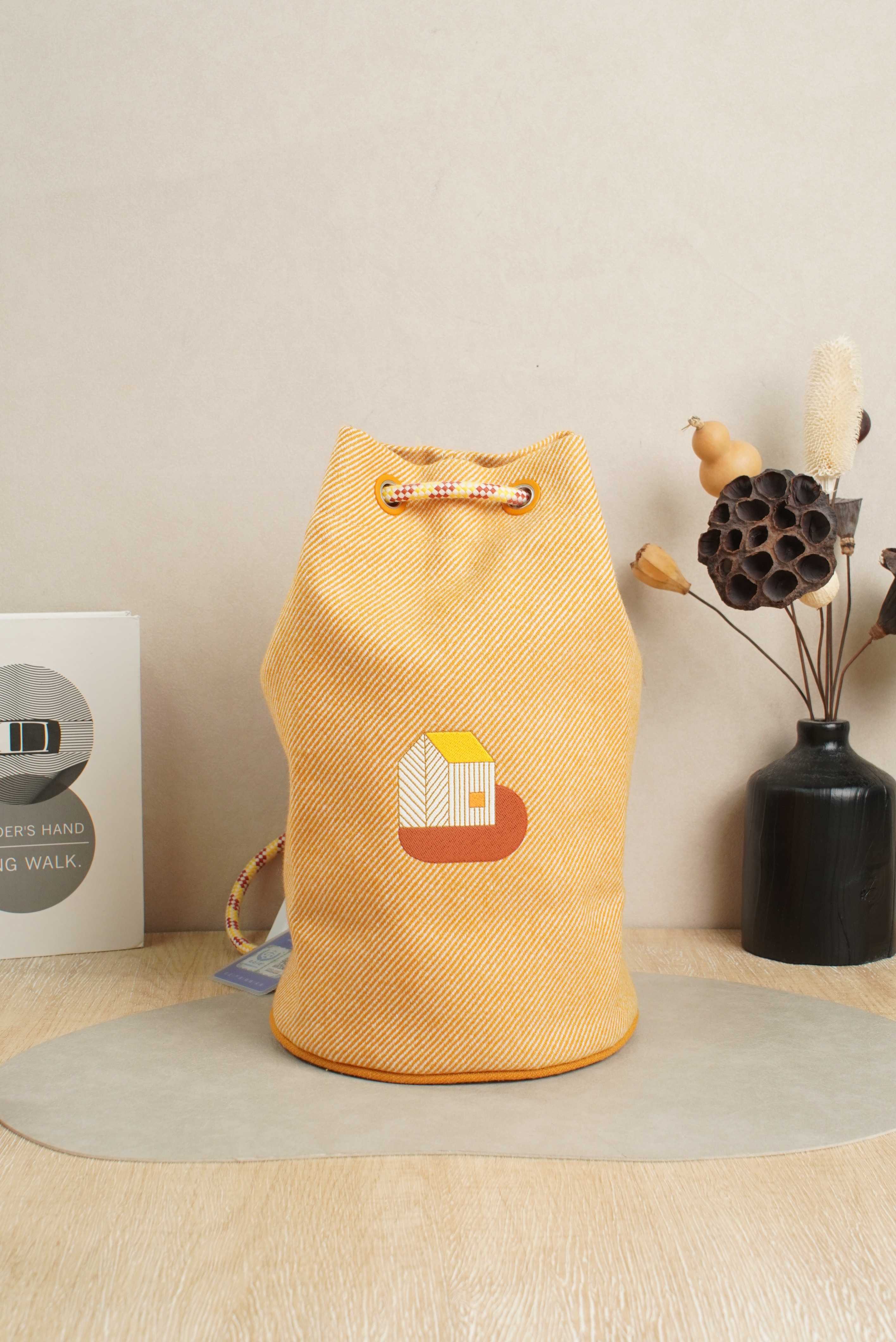 Hermès Backpack Backpack Beige One Size18 × 20 × 34 cm