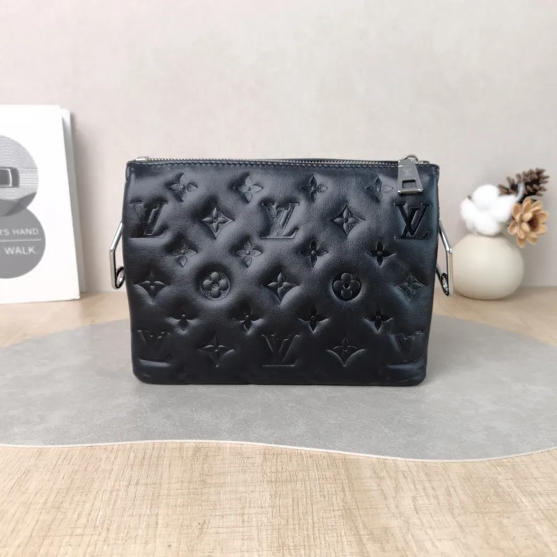 Louis Vuitton Crossbody Bag Coussin BB Black Lambskin BB21 × 7 × 16 cm