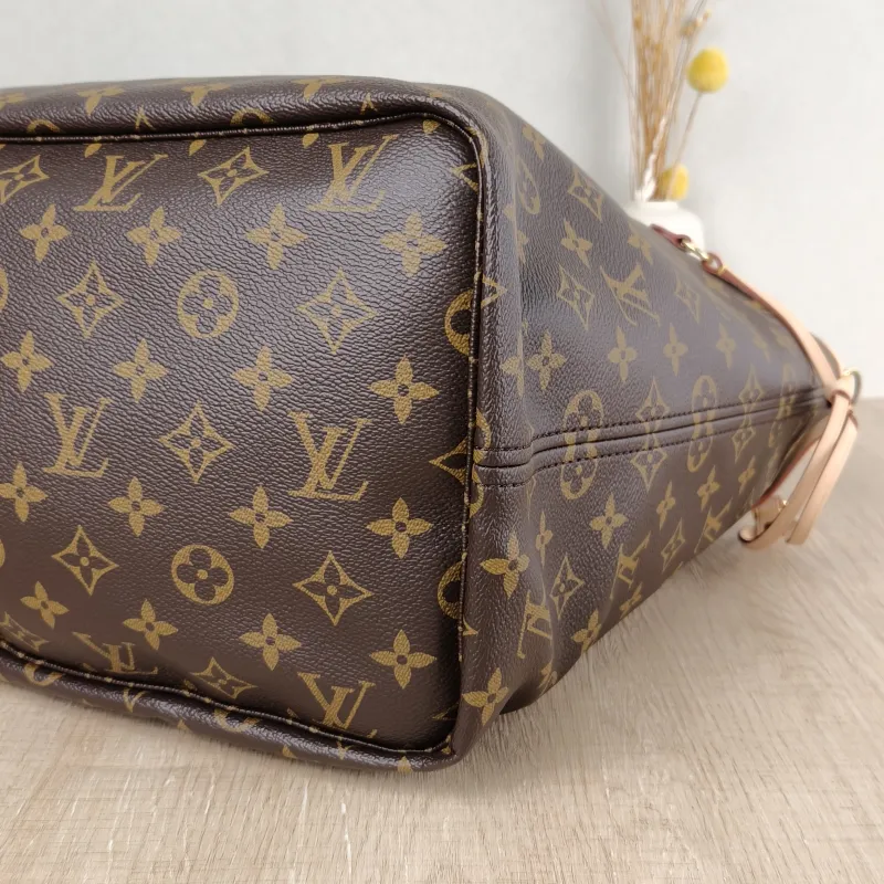 Louis Vuitton Shoulder Bag Neverfull Monogram PVC Large 39 × 19 × 32 cm — detail view 7 of 10