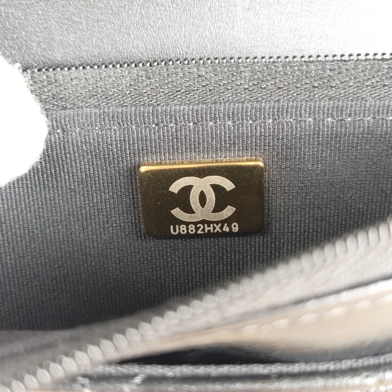 Chanel Crossbody Bagcf woc Black Calfskinmini19.2 × 3.5 × 12.3 cm — detail view 5 of 15