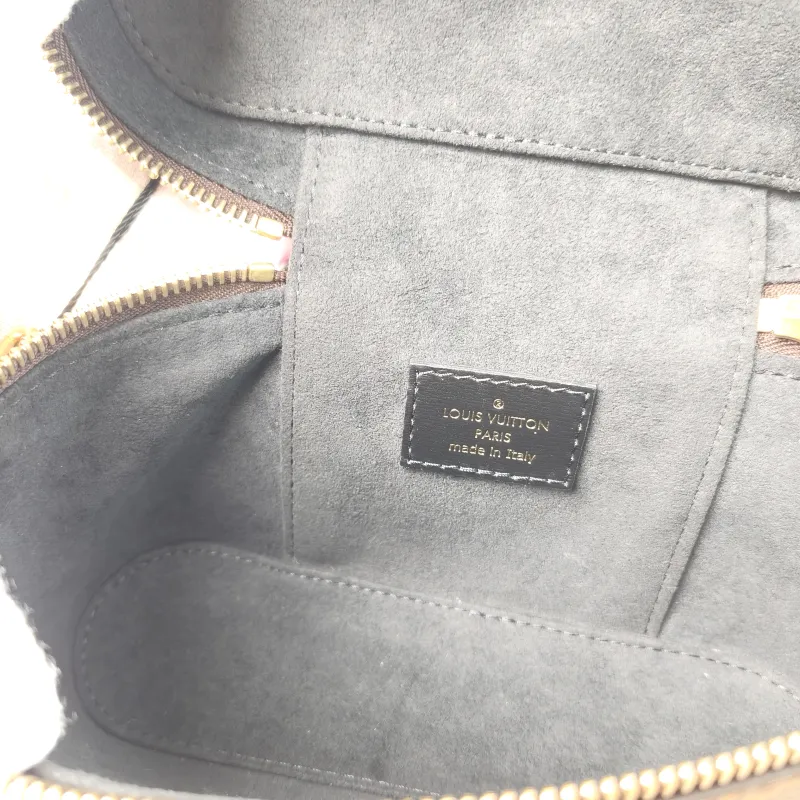 Louis Vuitton Shoulder Bag VANITY POUCH Cosmetic Bag Monogram PVC One Size19 × 6.5 × 11.5 cm — detail view 7 of 12