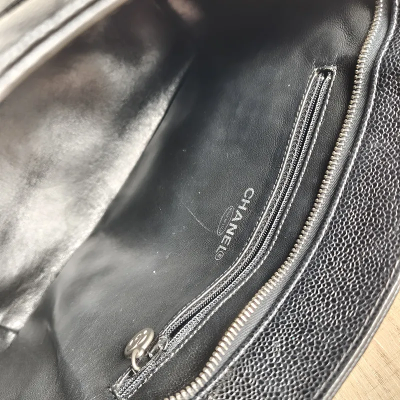 Chanel Top Handle Bag Medallion Black Grained Calfskin Large 30 × 15 × 24 cm 6 — detail view 10 of 10