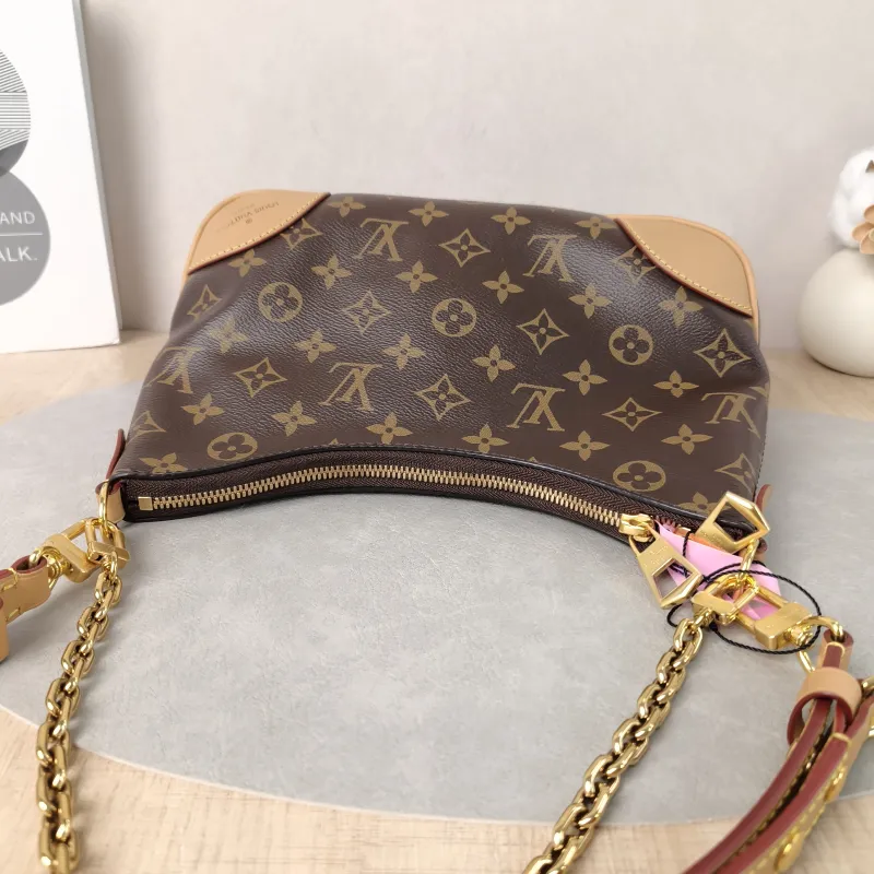 Louis Vuitton Crossbody Bag Boulogne PVC Small26 × 9.5 × 16 cm — detail view 14 of 15