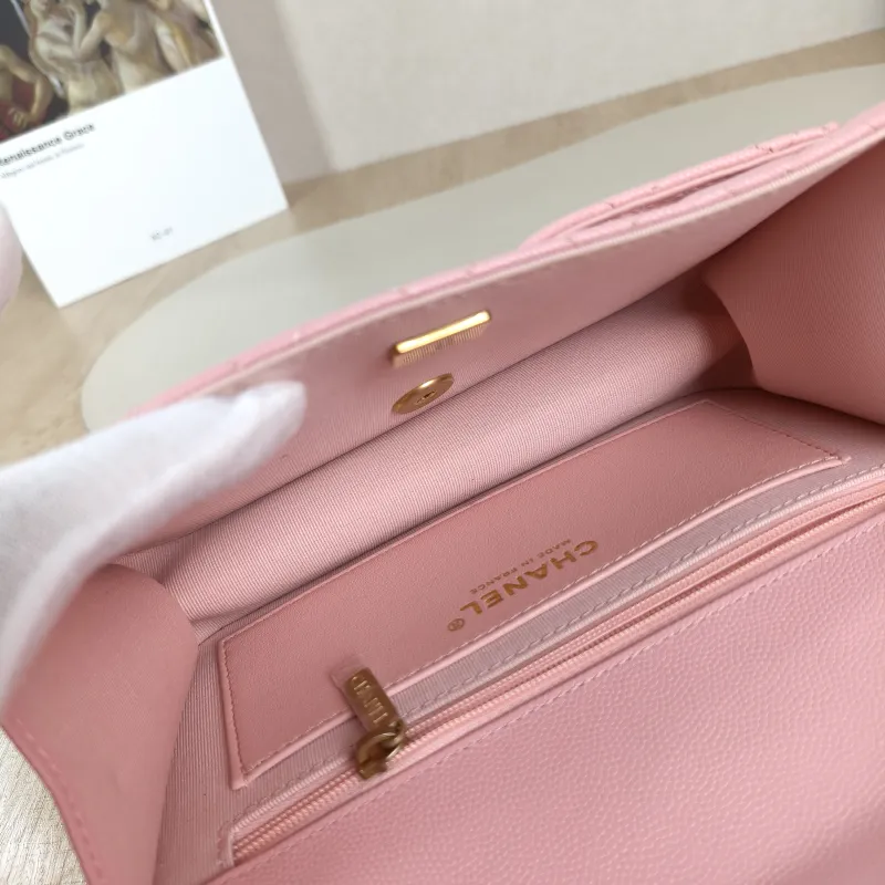 Chanel Crossbody Bag 25b mini Pink Grained Calfskin 19.5 × 6 × 13.5 cm — detail view 3 of 12