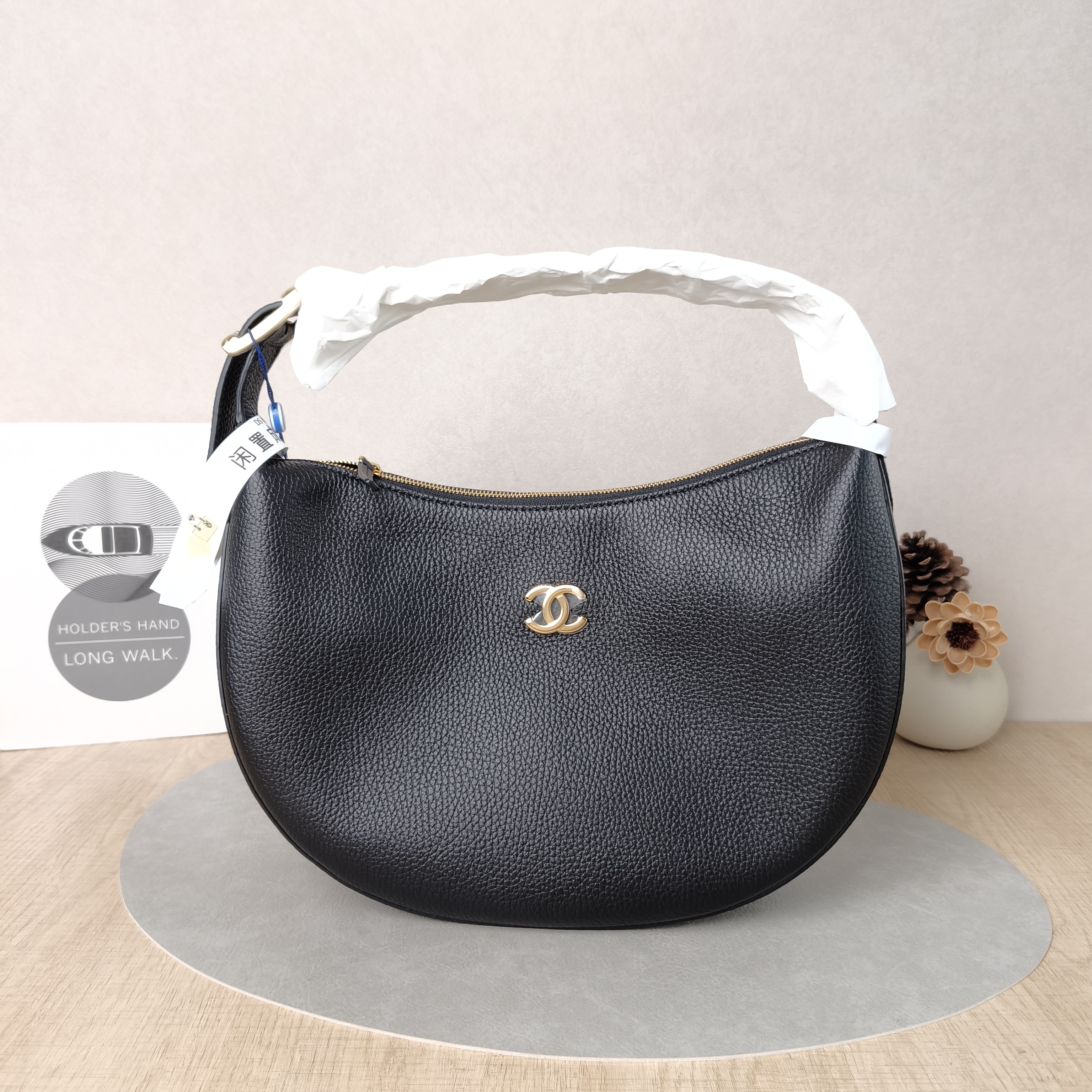 Chanel Top Handle Bag26b hobo Top Handle Bag Black Calfskin One Size30 × 9 × 21 cm