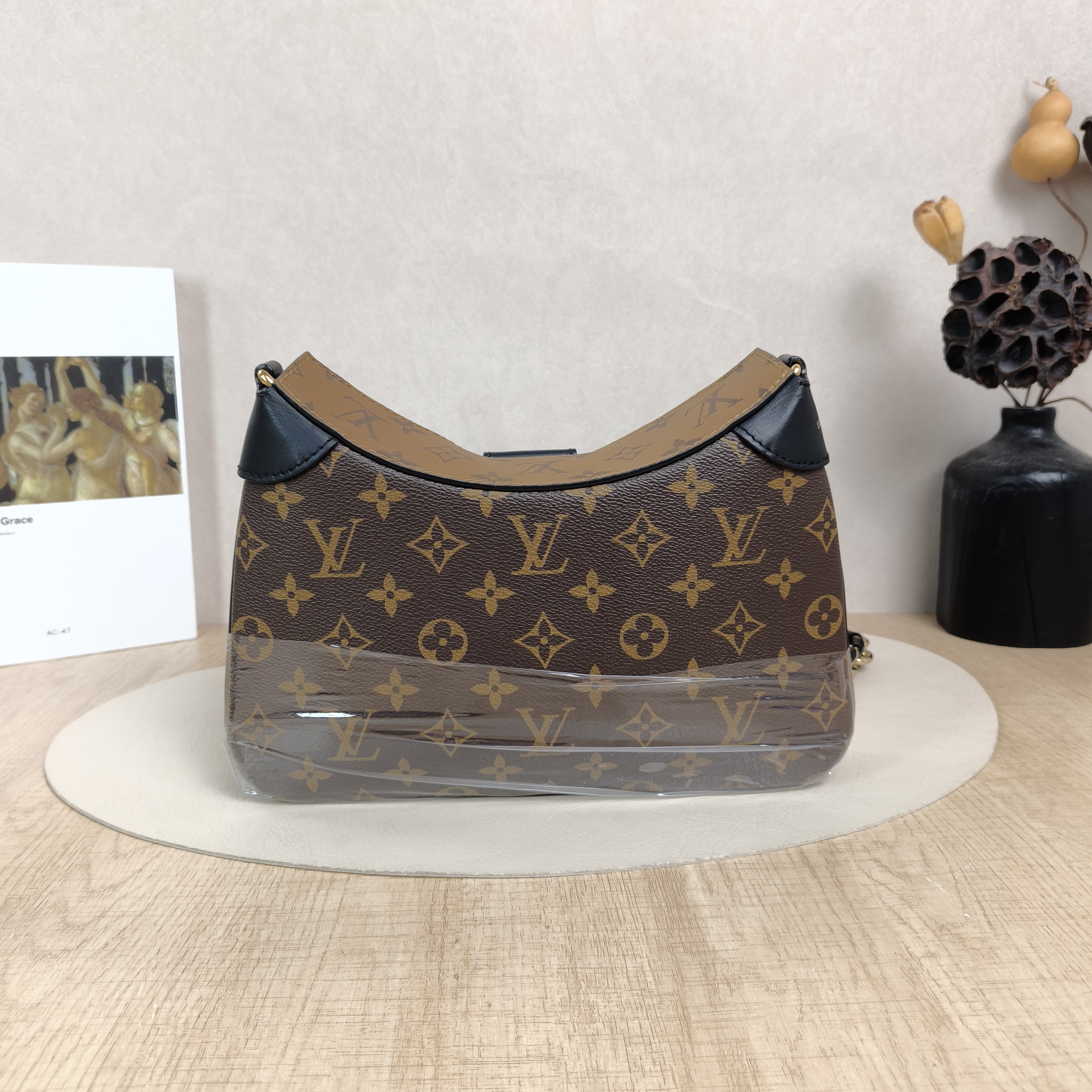 Louis Vuitton Crossbody Bag Twinny Monogram PVC One Size29 × 9 × 19 cm — cover view 2 of 6