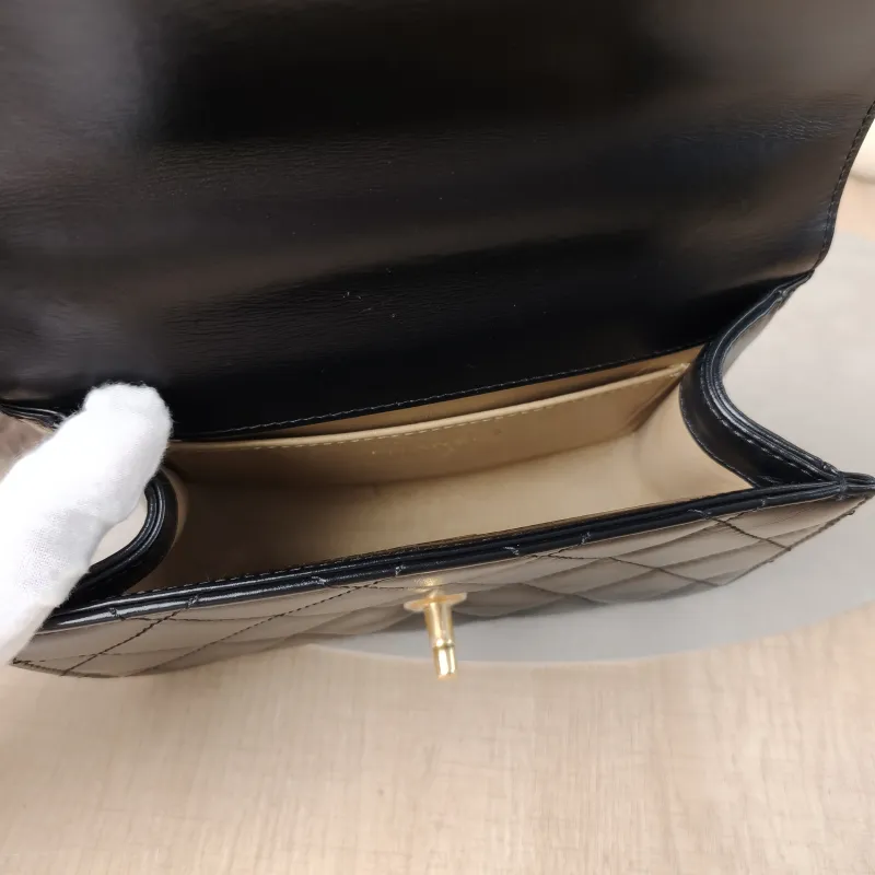 Chanel Crossbody Bag Black Calfskin Small19 × 8 × 12 cm — detail view 1 of 11