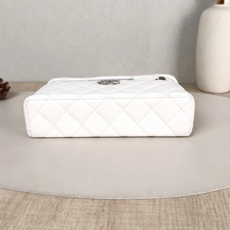 Chanel Crossbody Bag lp Box Bag Top Handle Crossbody Bag White Calfskin One Size 19.5 × 5 × 17 cm — cover view 4 of 5