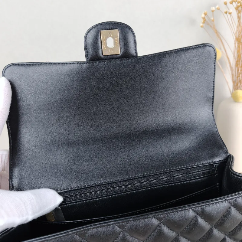 Chanel Crossbody Bag cf Black Lambskin One Size 23.5 × 7 × 14.5 cm Microchip Edition — detail view 7 of 14