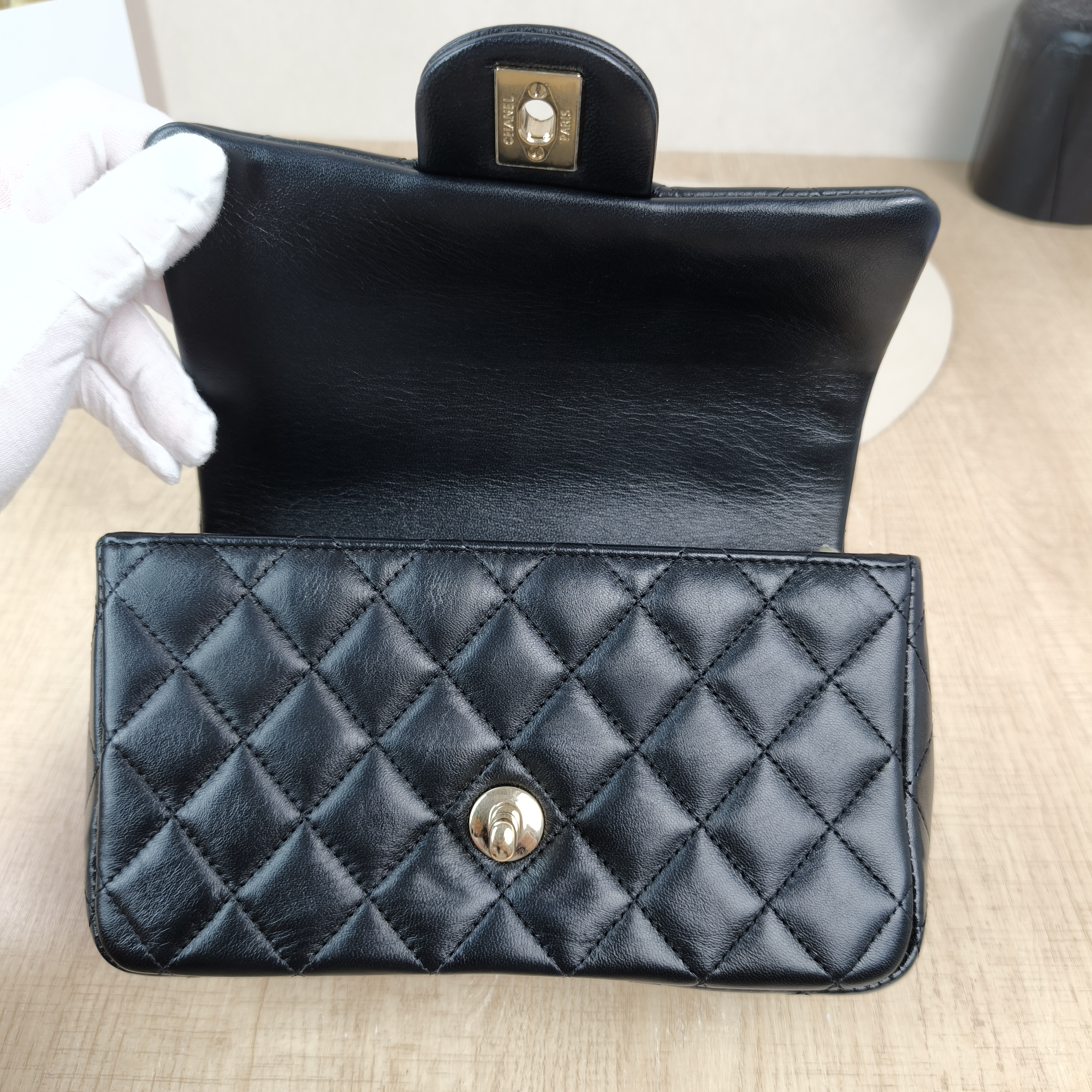 CHANEL Bag 22sclassic flag large mini cf mini mini20*6*12 detail 11