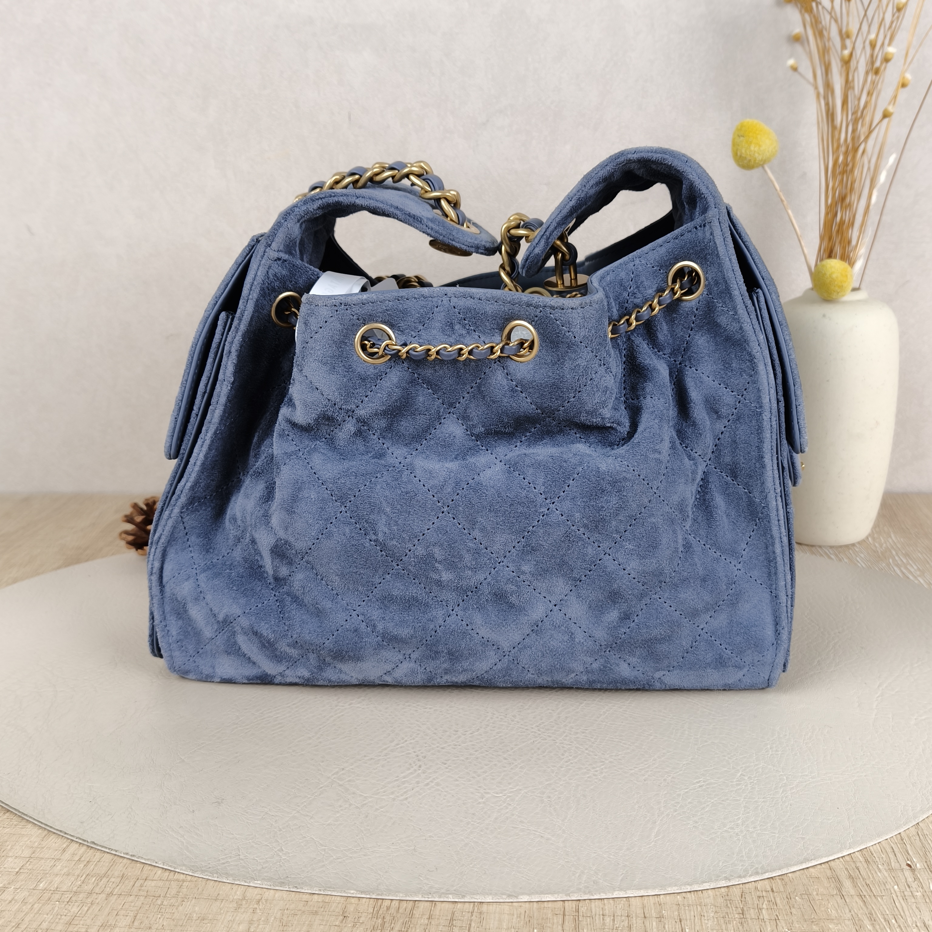 Chanel Shoulder Bag25Bag Blue Suede Small26 × 14 × 30 cm — cover view 4 of 9
