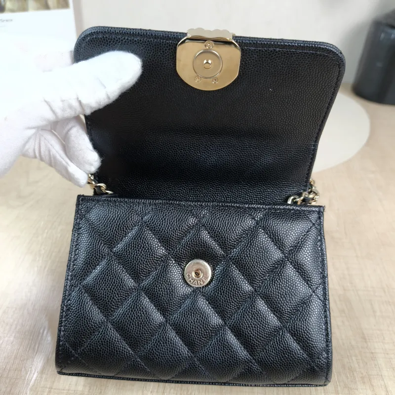 Chanel Crossbody Bag kelly Black Grained Calfskin nano 15 × 5 × 11 cm — detail view 1 of 13