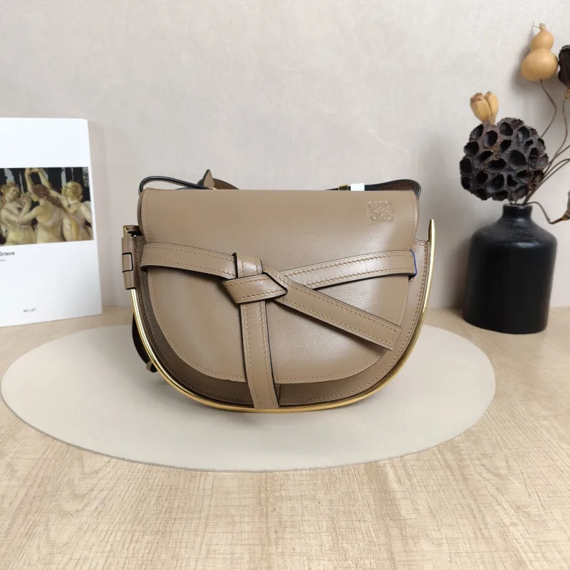 LOEWE Crossbody Bag Gate Brown Calfskin Small20 × 11.5 × 19 cm