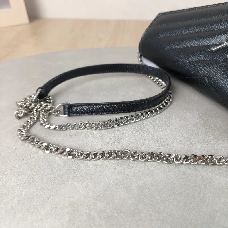 SAINT LAURENT Crossbody Bag CASSANDRE ENVELOPE Black Calfskin One Size 19 × 3.5 × 12.5 cm — detail view 2 of 11