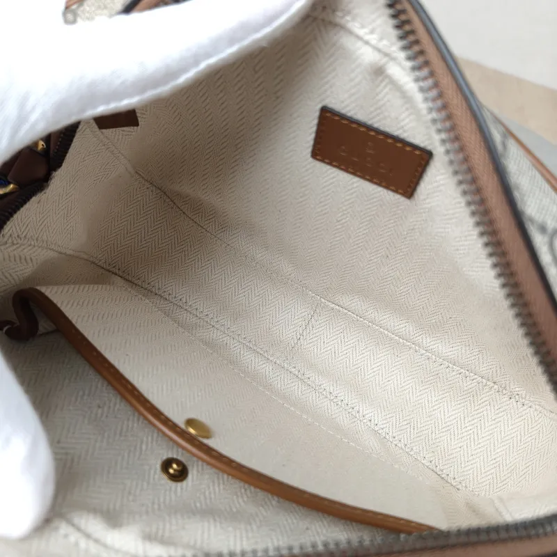 GUCCI Crossbody Bag Camera Bag Brown PVC Small 22.5 × 5.5 × 14 cm — detail view 9 of 10
