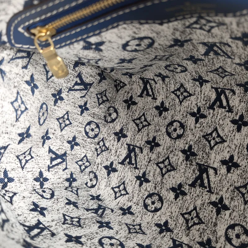 Louis Vuitton Crossbody Bag Speedy25 Blue Medium 25 × 15 × 19 cm — detail view 9 of 11