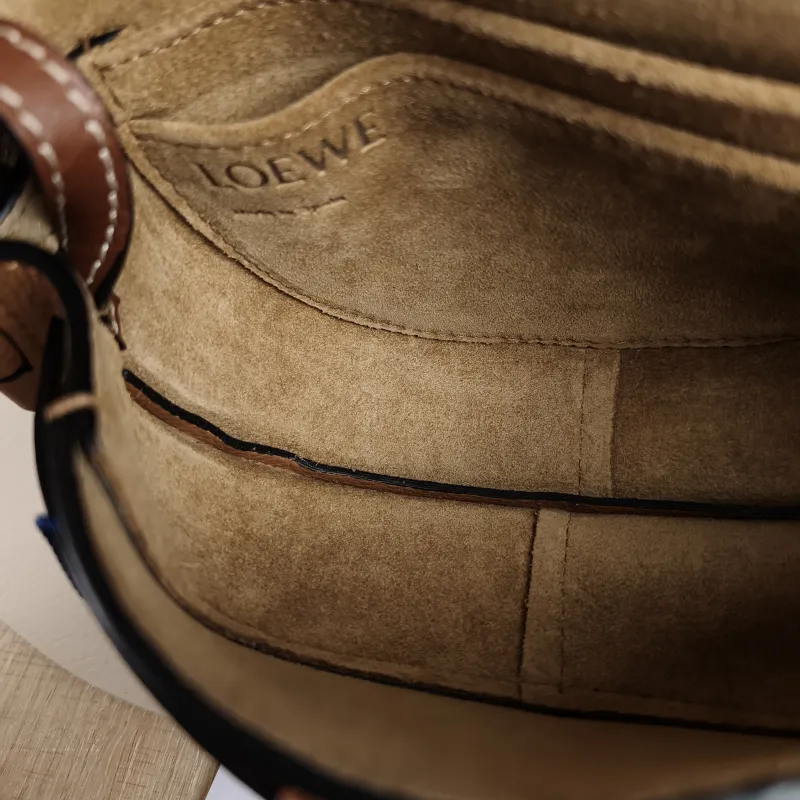 LOEWE Crossbody Bag Gate Caramel Calfskin Mini 15 × 8 × 12.5 cm — detail view 5 of 11