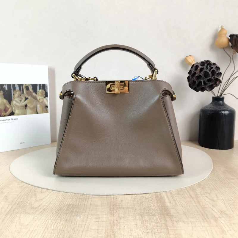FENDI Crossbody Bag Peekaboo Essentially Small Brown Calfskin Small27 × 11 × 21 cm