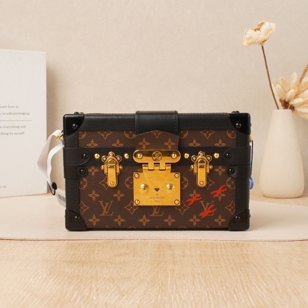 Louis Vuitton Petite Malle Boxmini Monogrampvc · Shoulder Strap Dust Bag · 18.5 × 4 × 12 cm