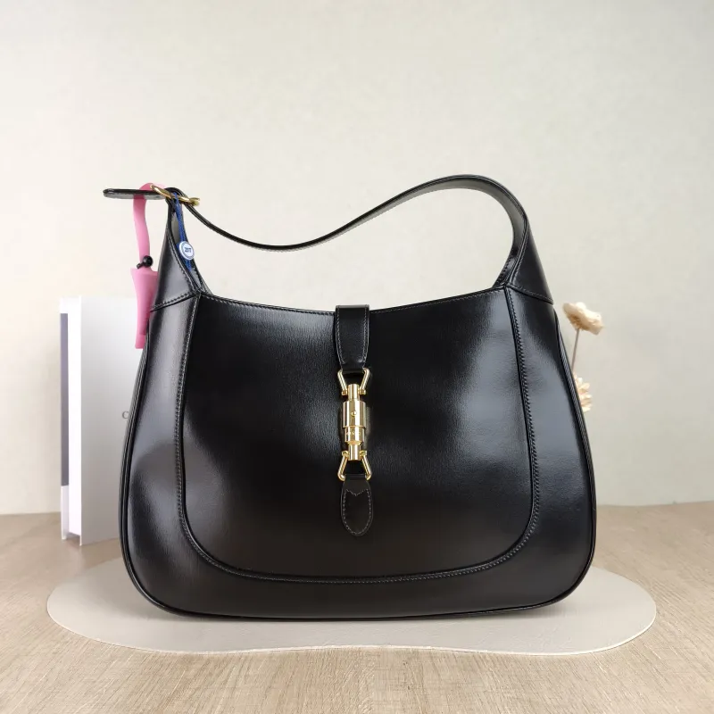 GUCCI Shoulder Bag Jackie 1961Collection Black Calfskin Large 36.5 × 4.5 × 24.5 cm