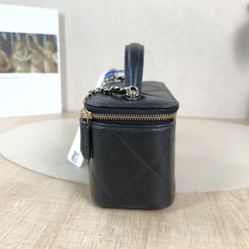 Chanel Crossbody Bag Edition Black Grained Calfskin Mini 16 × 8 × 9.5 cm — detail view 1 of 12